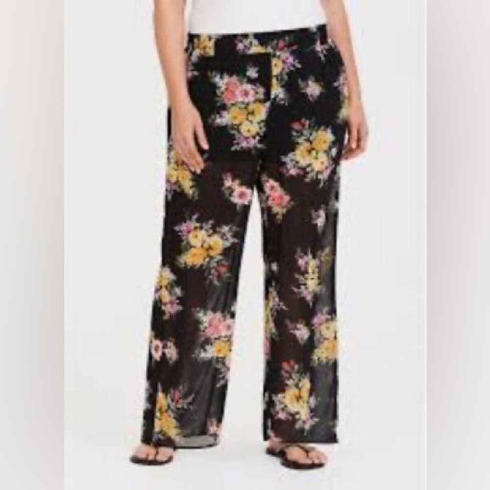 Black Sheer Floral Flowy Resortwear Wide-Leg Women’s Pants w/ Built In Shorts